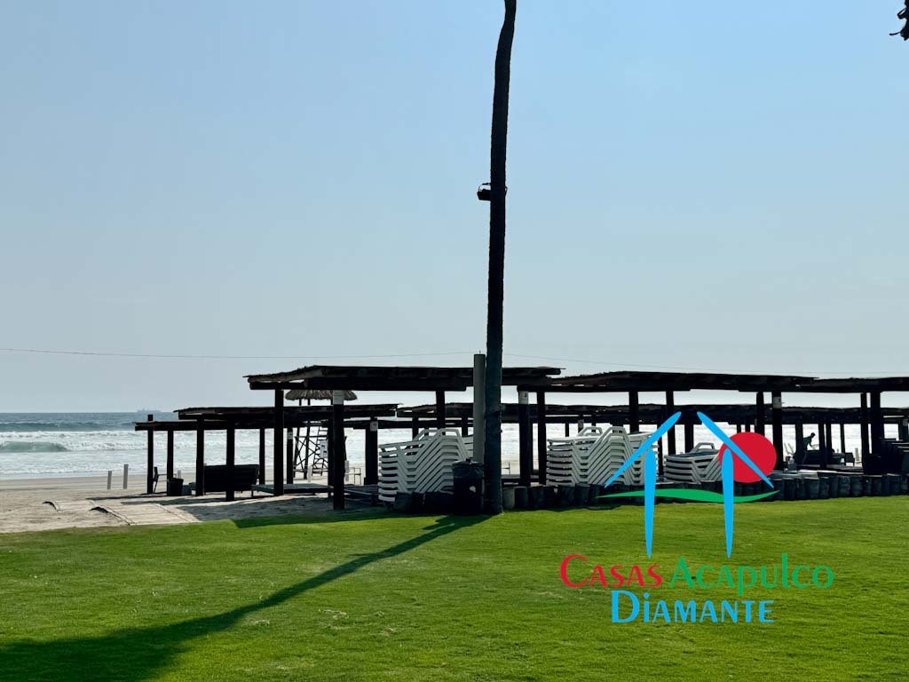 Bayam Residences - Jardines y playa 3